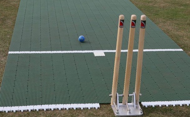 Does the surface make a difference in a cricket game?